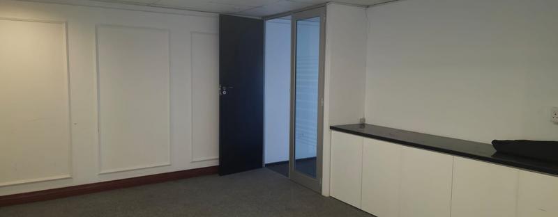 To Let commercial Property for Rent in Maitland Western Cape